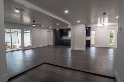 Photo of 5446 Loch Lomond Drive, Houston, TX 77096 (MLS # 21377363)