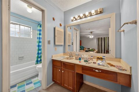 Tiny photo for 13426 Whitchurch Way, Houston, TX 77015 (MLS # 12449523)