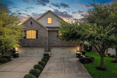 Townhouse For Sale - 13538 Fawn Lily Drive<br/> Cypress, TX 77429
