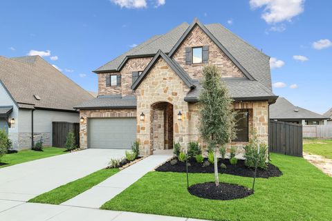 Photo of 12331 Sweet Gum Drive, Mont Belvieu, TX 77523 (MLS # 39855300)