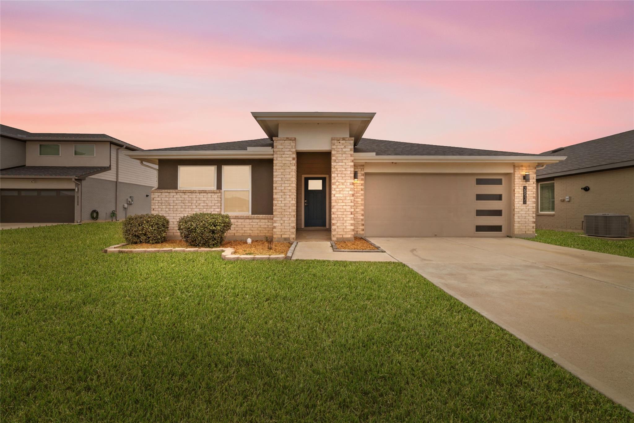 28931 Yachting Point Lane