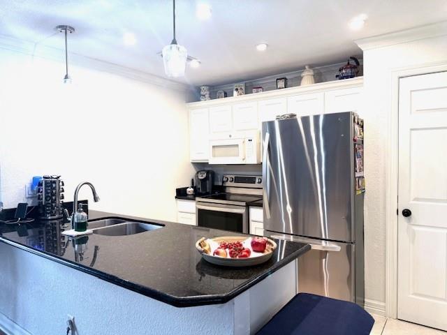 418 Garland Drive 214