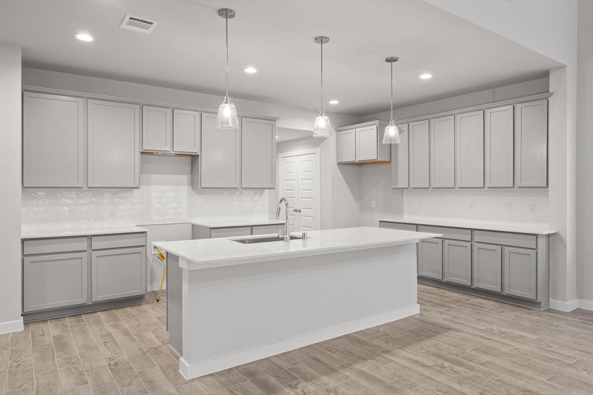 2522 Ivory Basewood Lane