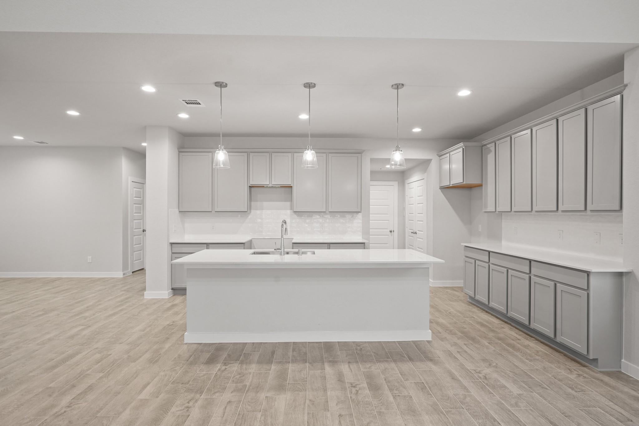 2522 Ivory Basewood Lane