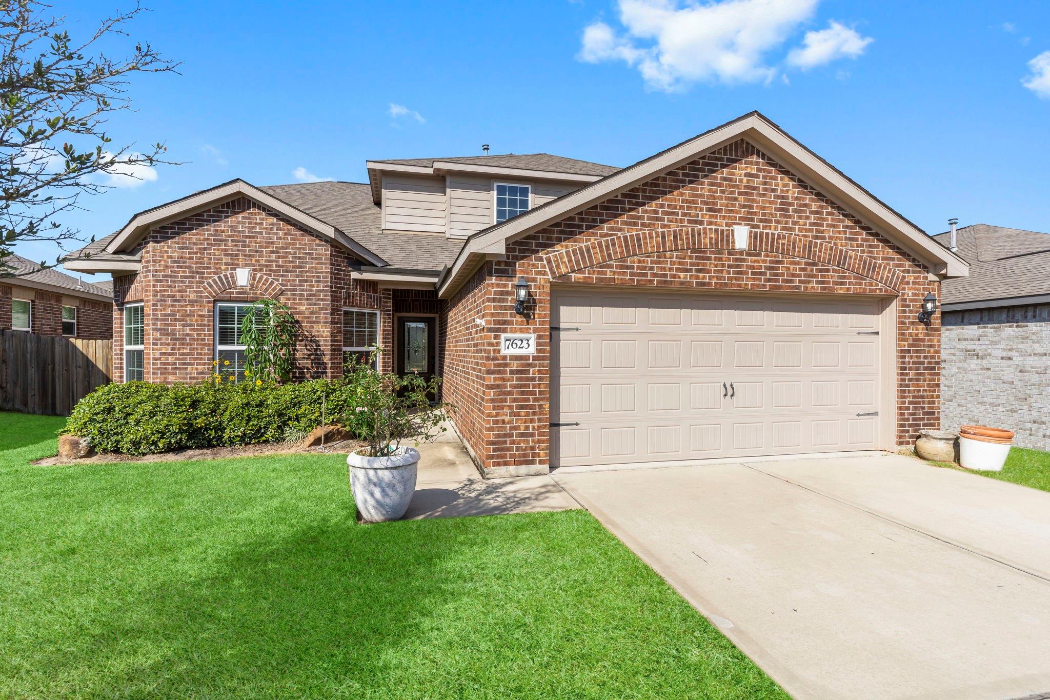 7623 Square Garden Lane
