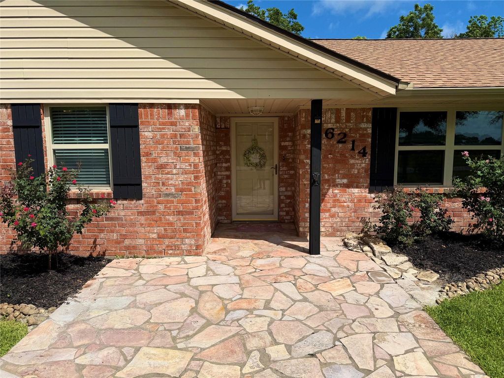 Photo of 6214 1st Street, Danbury, TX 77534 (MLS # 80247727)