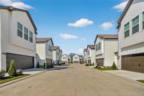 Photo of 5004 Yesenia Palm Street, Houston, TX 77021 (MLS # 2749570)