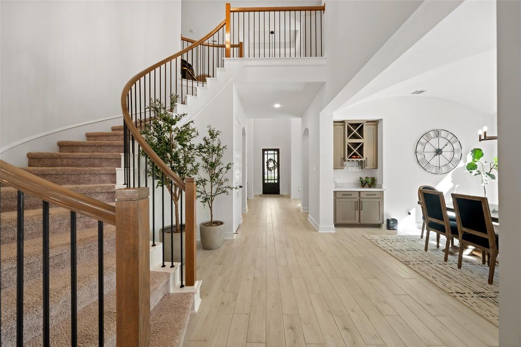 Photo of 161 Harbour Hills Court, Conroe, TX 77318 (MLS # 19745968)