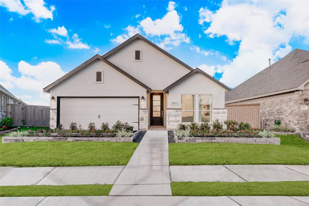 Photo of 2012 Solstice Landing Drive, Brookshire, TX 77423 (MLS # 38355427)