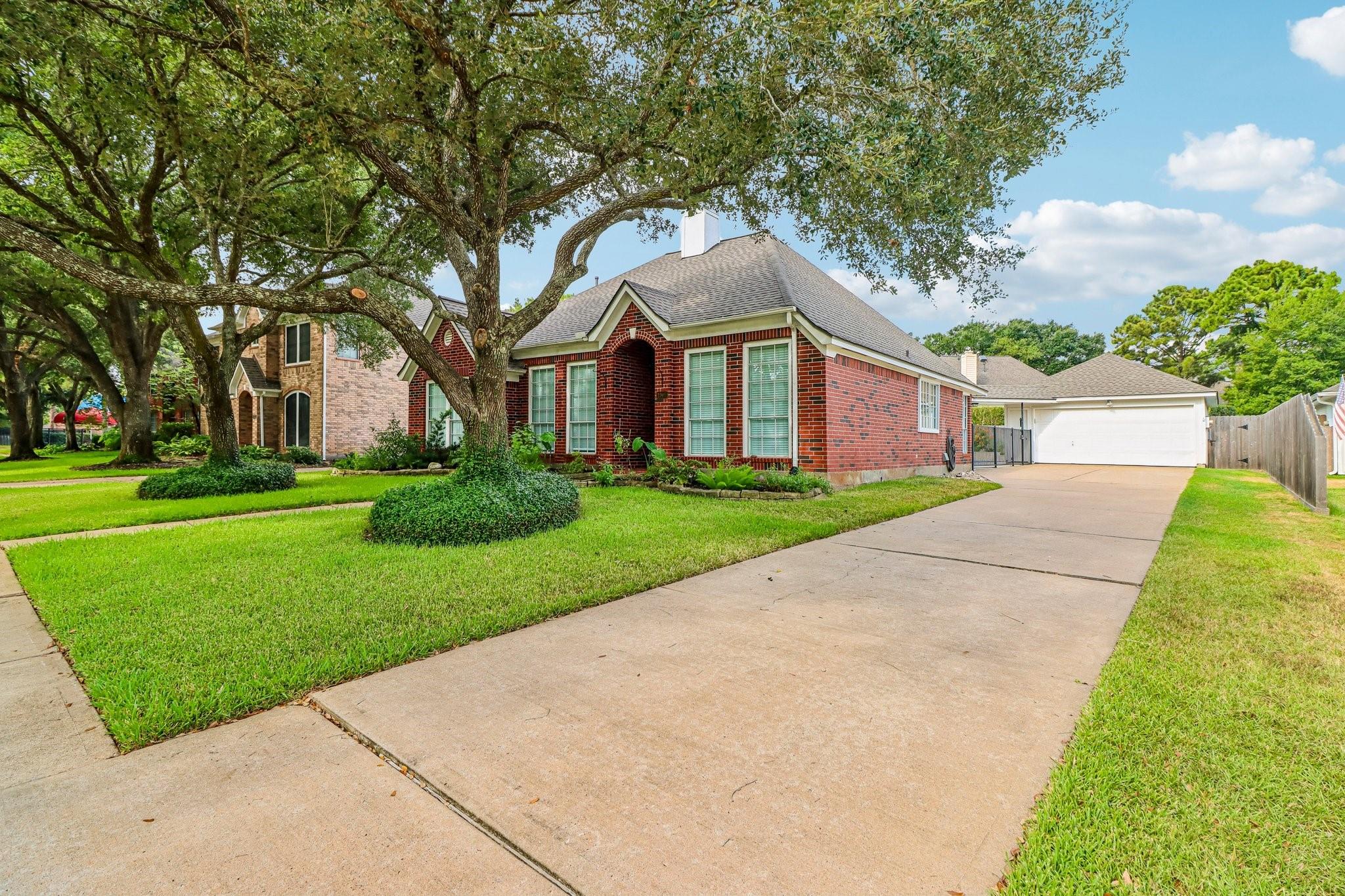 1906 Dawn Hollow Lane