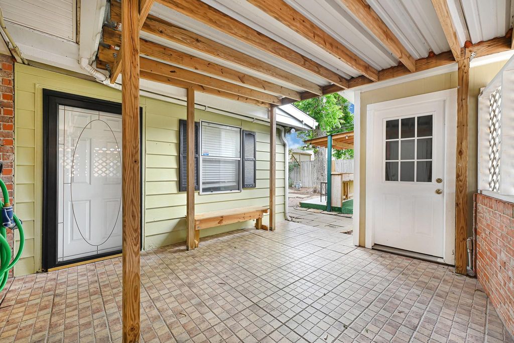 Photo of 2218 Cherry Lane, Pasadena, TX 77502 (MLS # 61499407)