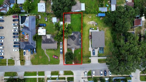 Tiny photo for 609 Reid Street, Houston, TX 77022 (MLS # 73661890)