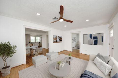 Tiny photo for 609 Reid Street, Houston, TX 77022 (MLS # 73661890)