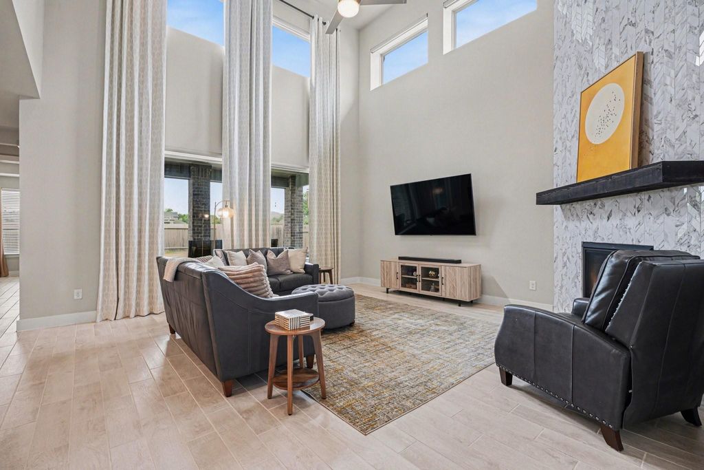 Photo of 94 Dorado Drive, Friendswood, TX 77546 (MLS # 41797104)