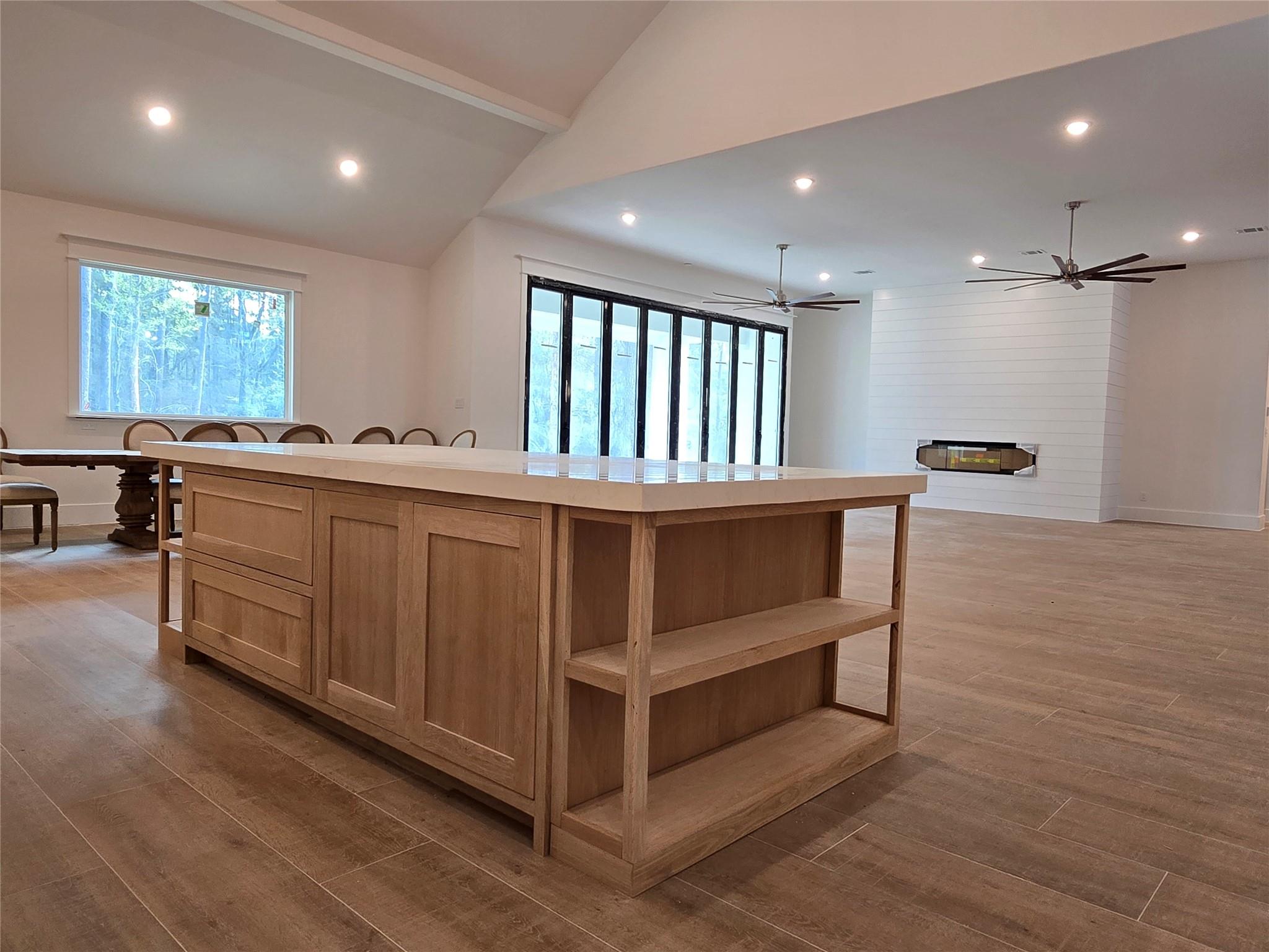 Montgomery, Texas, 77356, United States, 4 Bedrooms Bedrooms, ,6 BathroomsBathrooms,Residential,Active,2034305