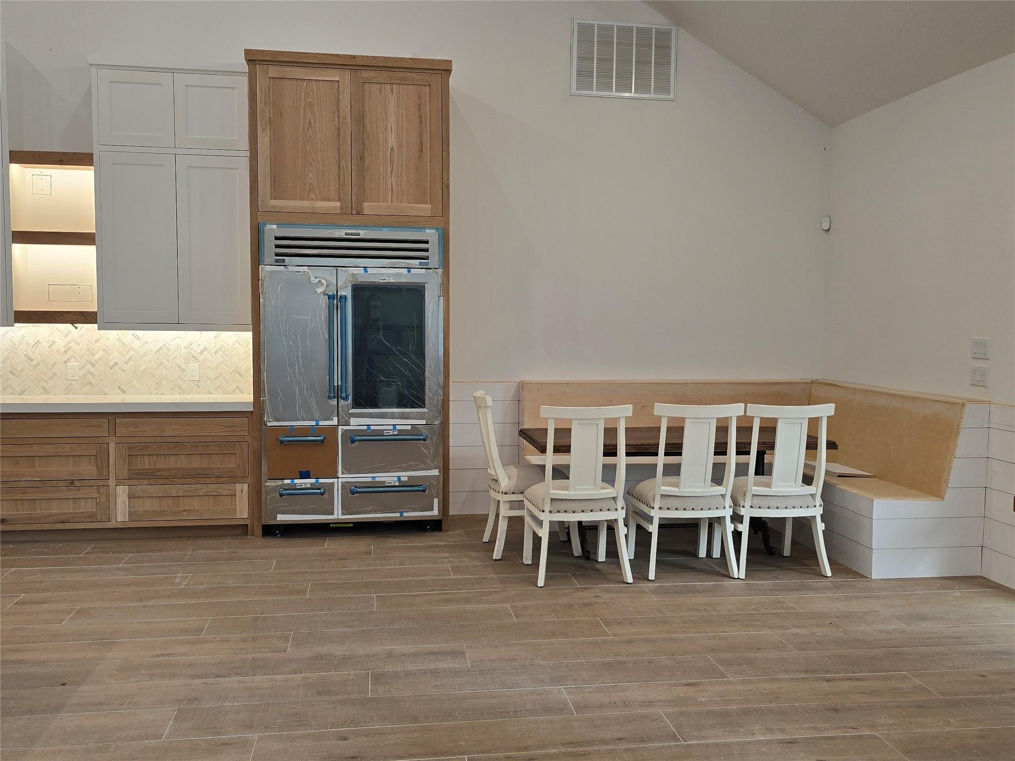 Montgomery, Texas, 77356, United States, 4 Bedrooms Bedrooms, ,6 BathroomsBathrooms,Residential,Active,2034305