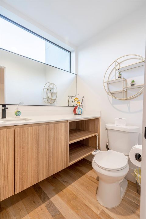 Tiny photo for 709 Memorial Heights Drive, Houston, TX 77007 (MLS # 44579373)