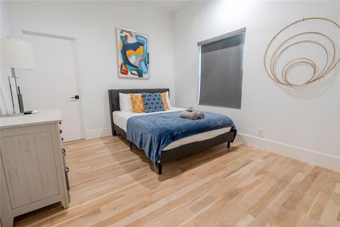 Tiny photo for 709 Memorial Heights Drive, Houston, TX 77007 (MLS # 44579373)