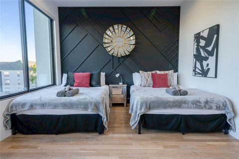 Tiny photo for 709 Memorial Heights Drive, Houston, TX 77007 (MLS # 44579373)