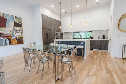 Tiny photo for 709 Memorial Heights Drive, Houston, TX 77007 (MLS # 44579373)