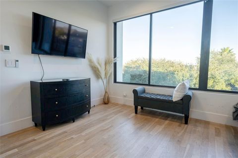 Tiny photo for 709 Memorial Heights Drive, Houston, TX 77007 (MLS # 44579373)