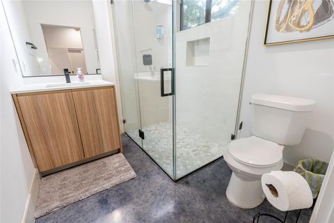 Tiny photo for 709 Memorial Heights Drive, Houston, TX 77007 (MLS # 44579373)