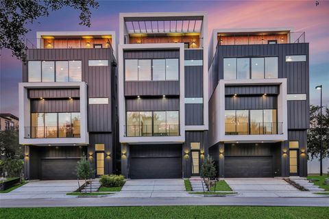 Tiny photo for 709 Memorial Heights Drive, Houston, TX 77007 (MLS # 44579373)