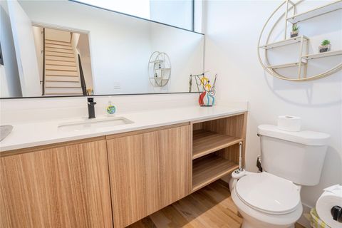 Tiny photo for 709 Memorial Heights Drive, Houston, TX 77007 (MLS # 44579373)