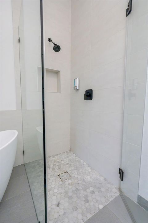 Tiny photo for 709 Memorial Heights Drive, Houston, TX 77007 (MLS # 44579373)