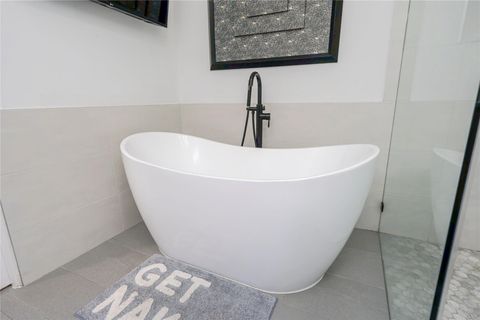 Tiny photo for 709 Memorial Heights Drive, Houston, TX 77007 (MLS # 44579373)