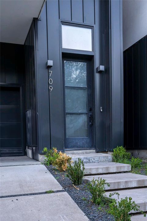 Tiny photo for 709 Memorial Heights Drive, Houston, TX 77007 (MLS # 44579373)