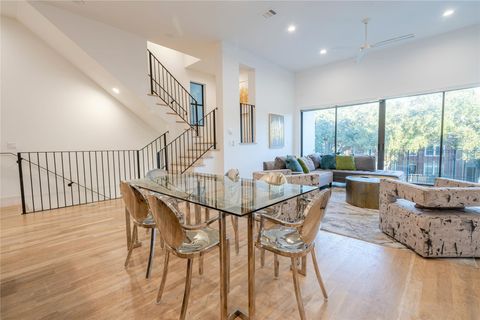 Tiny photo for 709 Memorial Heights Drive, Houston, TX 77007 (MLS # 44579373)