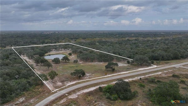28 GARCITAS GRV, INEZ, TX 77968 - Image cea9eebef8afaba9a205b342acc4e522/1502450089