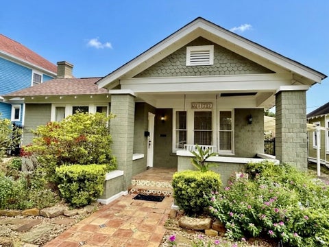 Photo of 1322 Harvard Street, Houston, TX 77008 (MLS # 89222396)