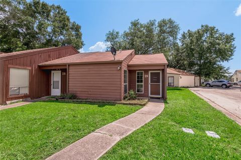 Photo of 29 Driving Range Lane, Trinity, TX 75862 (MLS # 38671382)