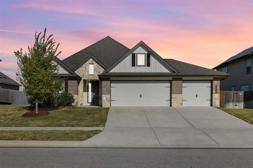 Photo of 6620 Mcgregor Loop LOOP, Killeen, TX 76549 (MLS # 5005340)