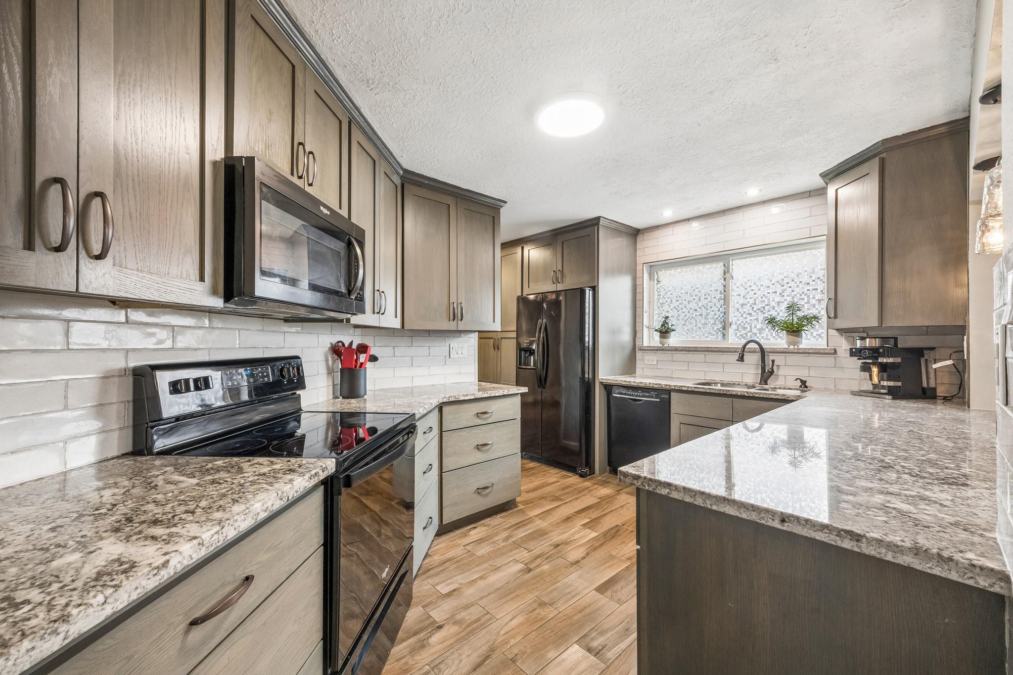 2427 Heritage Bend Drive