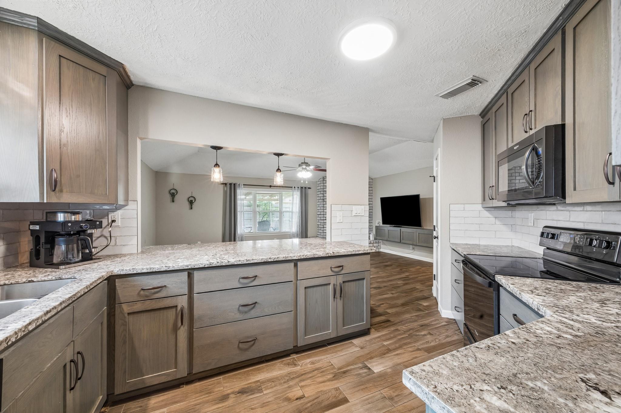 2427 Heritage Bend Drive