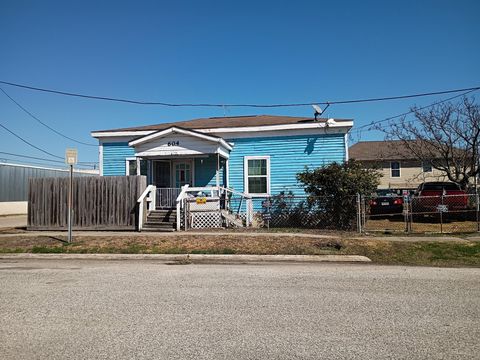 Photo of 604 42nd Street, Galveston, TX 77550 (MLS # 73864247)