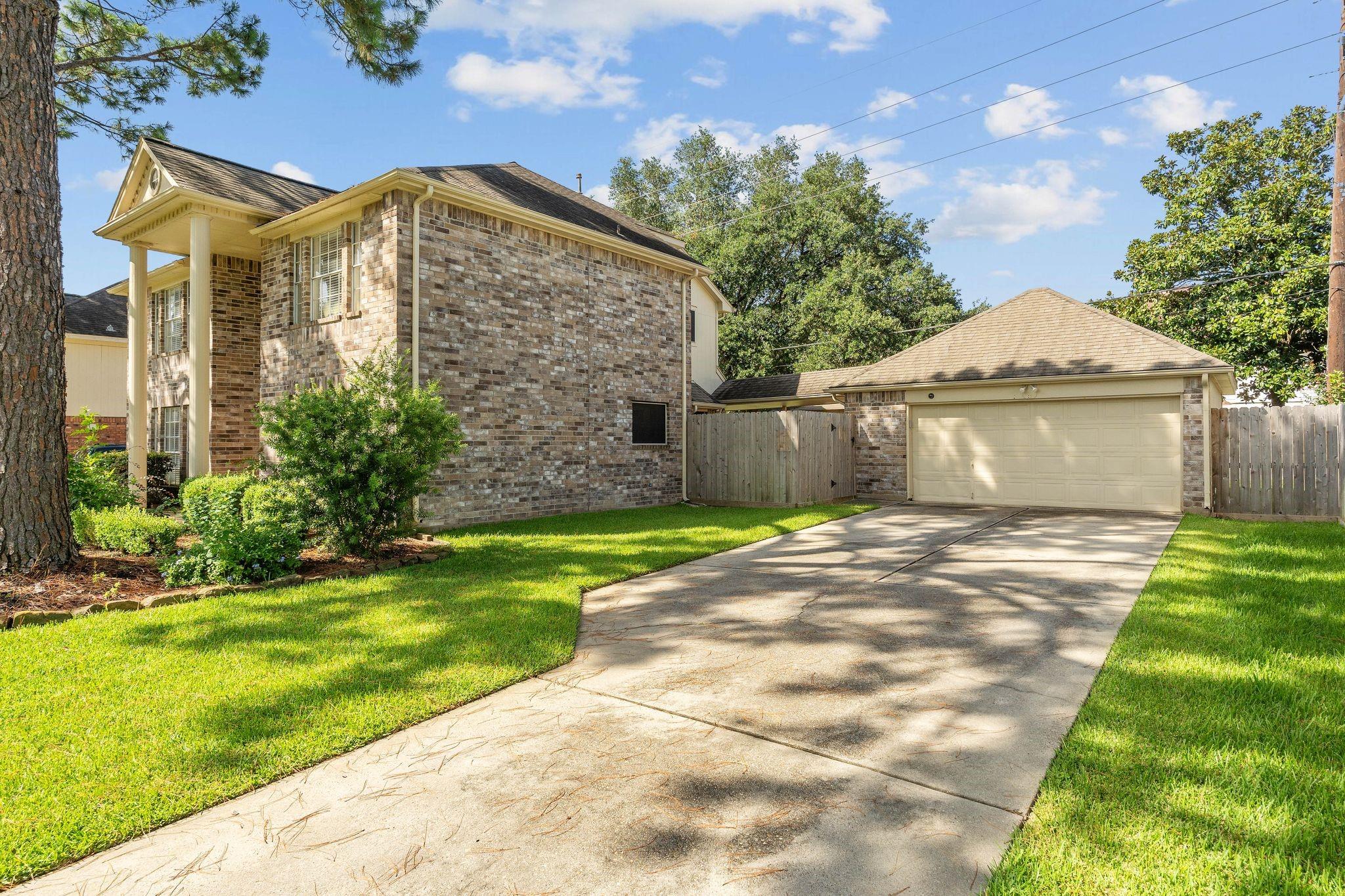 8602 Canyon Pine Drive