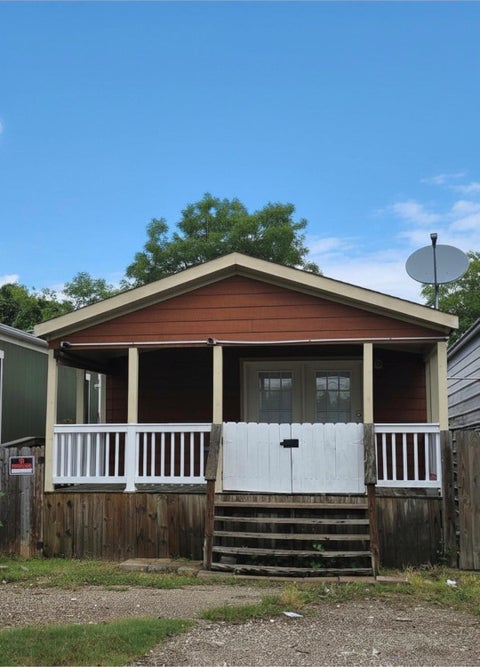 Photo of 310 Vann Road #C, Highlands, TX 77562 (MLS # 55181094)