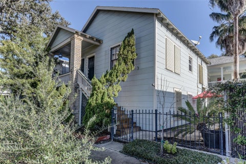Photo of 1206 17th Street #B, Galveston, TX 77550 (MLS # 13323455)