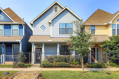 213 W 26th Street Houston TX 77008