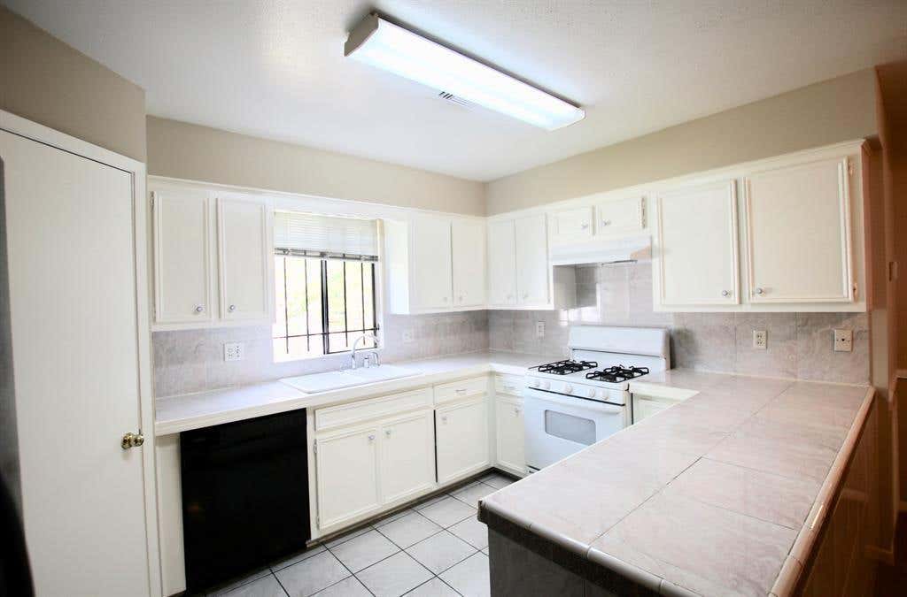 Photo of 7862 Split Oak Drive, Houston, TX 77040 (MLS # 36662019)