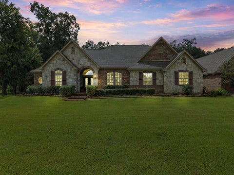 Photo of 1303 China Grove Drive, Rosharon, TX 77583 (MLS # 63273915)