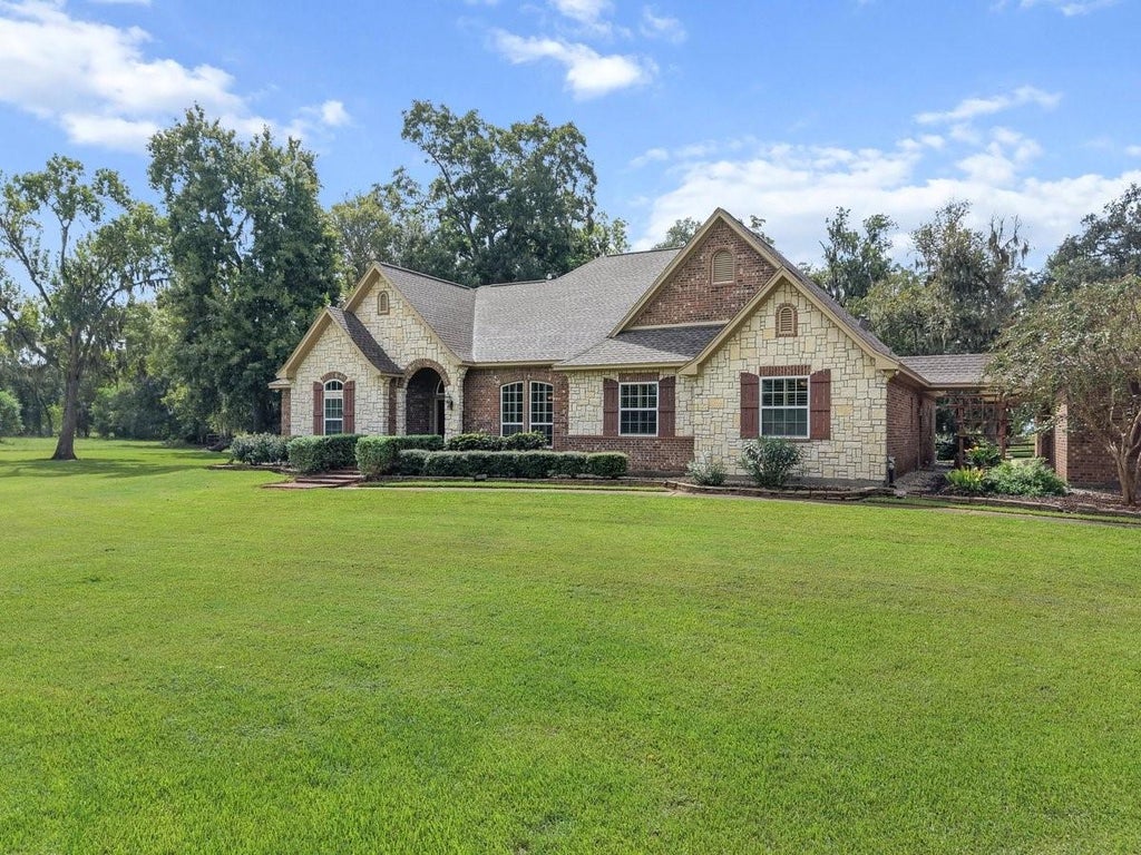 Photo of 1303 China Grove Drive, Rosharon, TX 77583 (MLS # 63273915)