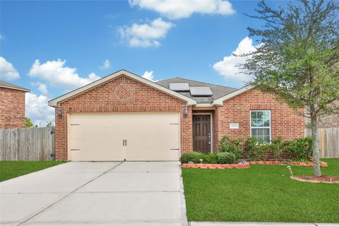 Photo of 12122 Trawler Place, Texas City, TX 77568 (MLS # 41080143)