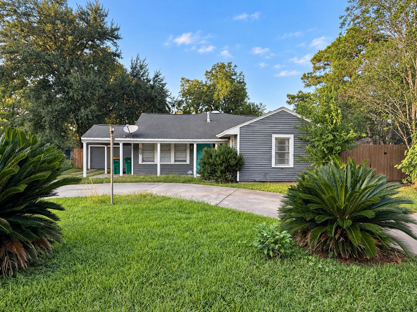2604 S Houston Drive