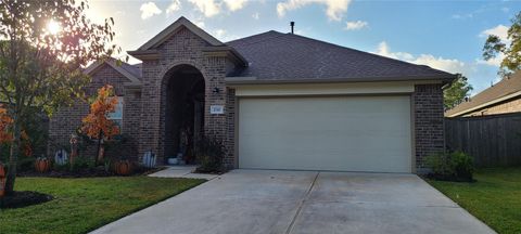 Photo of 2710 Little Caney Way, Conroe, TX 77301 (MLS # 15392949)