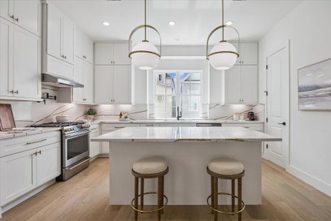 Photo of 3506 Dorset Cliff Lane, Houston, TX 77055 (MLS # 83224224)